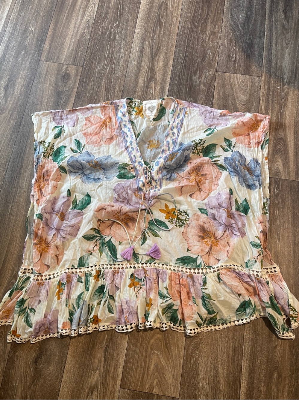 Z&L Floral V-Neck Tunic Top in Pastel Multi